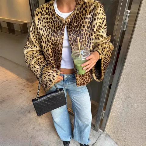 Women Leopard Print Short Jacket Faux Fur Polyester Outwear Long Sleeve Crewneck Warm Soft Coat Cozy Streetwear Outerwear For Autumn Winter