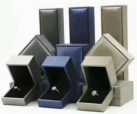 PU Leather Jewelry Box Ring And Necklace Storage Case Brushed Texture Portable Display Packaging Gift Box