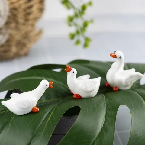 Cute Mini White Glass Goose Figurine Handmade Animal Statue Desktop Decoration Photography Props Home Decor