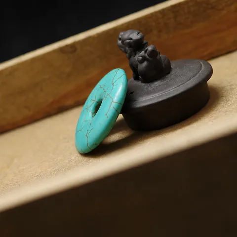 Pendentif Boucle de Sécurité en Turquoise Synthétique Accessoire de Perles DIY