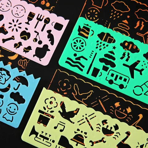 Kinder Tekensjablonen Plastic Holle Sjabloon Linialen Cartoon Dieren Planten DIY Schilder Gereedschap Voor School Studenten Kunst Ambacht