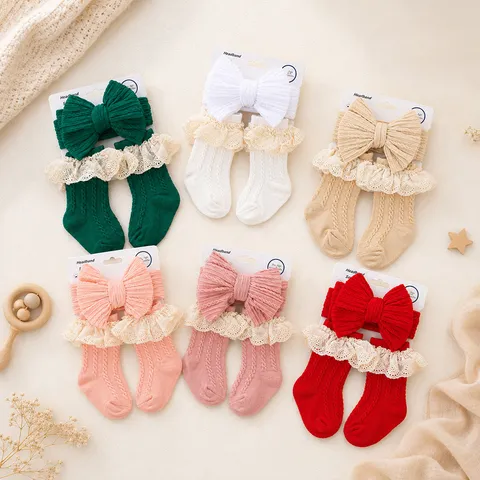 Set Fascia per Capelli e Calzini per Neonati con Motivo a Treccia Fiocco e Pizzo Accessori per Capelli per Infanti Natale Rosso Verde Rosa Regalo Carino