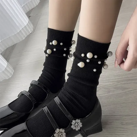 Women's Fall Winter Casual Knitted Mid-Tube Socks Pearl Beaded Striped Fashion Sweet Cotton Blend Cozy Warm Hosiery