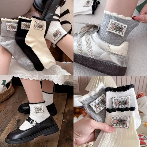 Women's Cute Ruffle Lace Trim Crew Socks Cotton Blend Breathable Short Socks For Spring Summer Daily Wear
