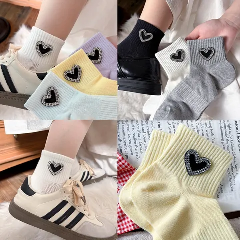 Women Low Cut Cotton Socks Sweet Rhinestone Heart Breathable Summer Ankle Socks Casual Daily Footwear