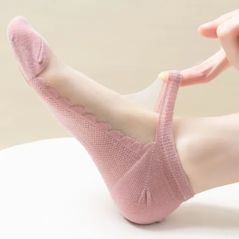 Women's Transparent Breathable Cotton Bottom Sweat Absorbent Wavy Glass Silk Short Socks Casual Summer Boat Socks