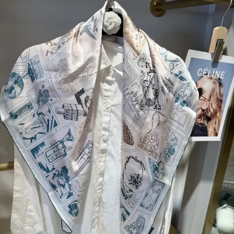 Women Pure Mulberry Silk Scarf Luxury Vintage Stamp Print Square Scarf Elegant Neckerchief With Gift Box
