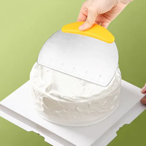 Stainless Steel Dough Cutter And Scraper Baking Pastry Tool With Plastic Handle Measurement Scale Kitchen Gadget