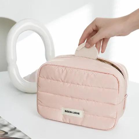 Glänzend Puffer Gesteppt Kosmetiktasche Tragbar Große Kapazität Reise Make-up Etui Wasserdicht Reißverschluss Kulturbeutel Handtasche