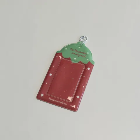 Portatarjetas de Fotografía de Estudiante de PVC de Fresa Lindo Protector de Tarjeta de Idolo Transparente Estuche de Tarjeta de Autobús Con Colgante de Cadena de Cuentas