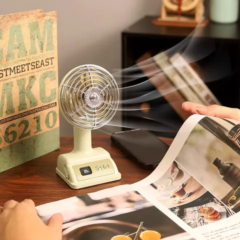 Mini Ventilatore da Tavolo Retro USB Ricaricabile Ventilatore Portatile con Display LED 100 Velocità Ventilatore di Raffreddamento Personale per Ufficio