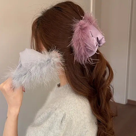Elegant Feather Satin Bow Hair Claw Clip For Women Ostrich Feather Large Shark Jaw Clip Sweet Elegant Hair Accessories