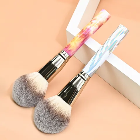 Brocha de Maquillaje Grande con Mango de Mármol Cerdas de Fibra Artificial Suave Brocha Profesional para Polvos y Colorete Herramienta Cosmética Multifuncional para Mujer