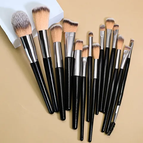 Professional Fourteen Pieces Black Makeup Brush Set With Wooden Handle Soft Fiber Powder Contour Highlighter Blending Eye Face Brushes Tool For Daily Cosmetics