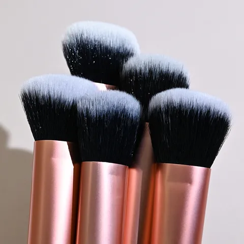 Professional Rose Gold Foundation Brush Single Face Makeup Brush Soft Synthetic Bristles Portable Blush Contour Brush For Women Daily Beauty Tools