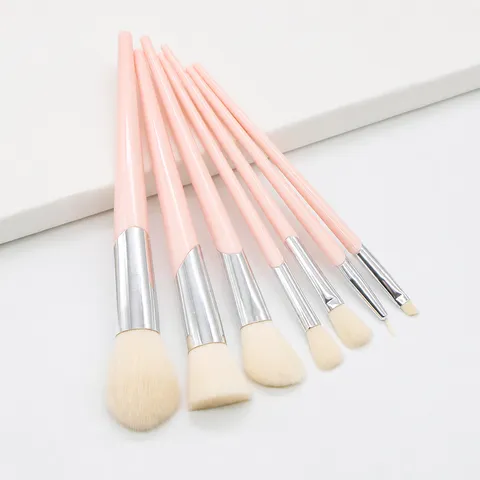 Pink Makeup Brush Professional Soft Synthetic Fiber Bristles Plastic Handle Powder Eyeshadow Foundation Blending Beauty Tools Accessory