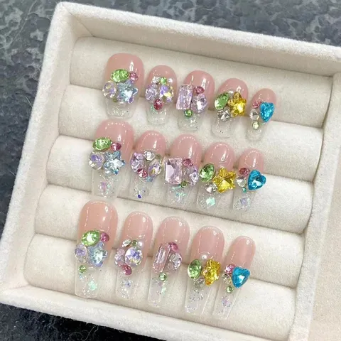 Collection Printemps Été Faux Ongles Faits Main Frais 3D Floraux Strass Dégradé Faux Ongles Réutilisables Pour Femmes