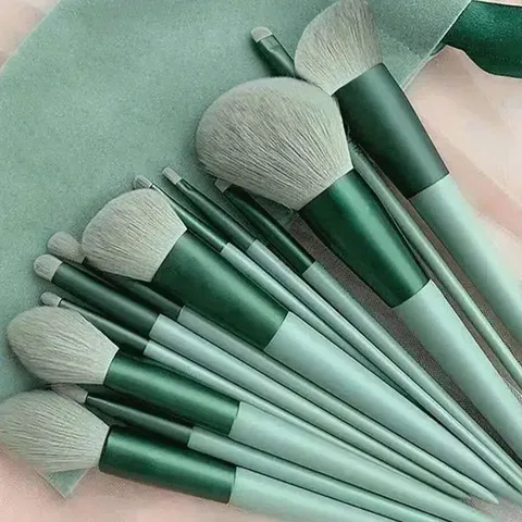 Professional Soft Bristle Makeup Brush Set For Face Eyeshadow Blush Powder Foundation Portable Beauty Tools With Storage Bag