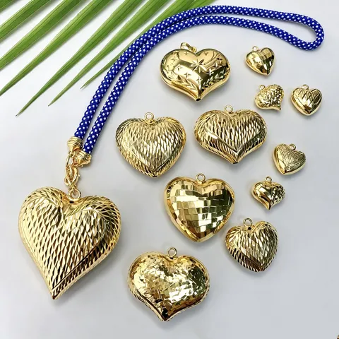 Ciondolo Cuore 3D a Doppia Faccia in Rame Galvanico per DIY Collane Orecchini Charm Cuore Oro Accessorio per Gioielli
