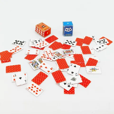 Cartes à Jouer Miniatures Jeu de Poker Nouveauté Petit Jeu Portable