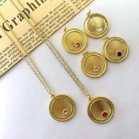 Vintage Copper Sunburst Coin Pendant Charm Electroplated Round Rhinestone Medallion For DIY Necklace Bracelet Making Findings Jewelry Accessories