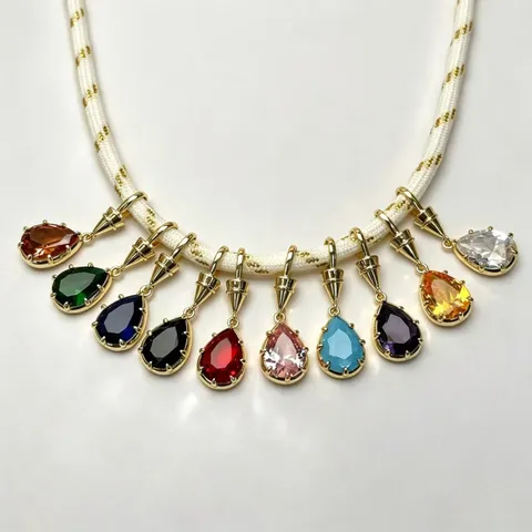 Collar de Colgante Geométrico de Circonia Colorida para Mujer Cobre Galvanizado Redondo Cuadrado Forma de Gota de Agua Accesorio de Joyería de Nicho