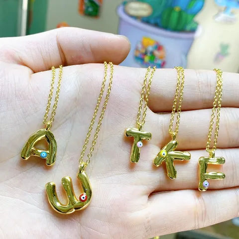 Pendentif Lettre Mauvais Œil Plaqué Or Cuivre Minimaliste Charme Alphabet Goutte d'Huile Bijou de Mode Sans Chaîne