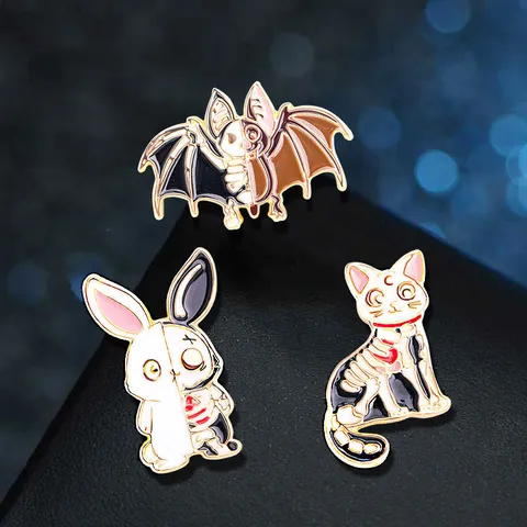 Halloween Cartoon Skelet Dier Legering Emaille Brosche Pin Grappig Creatief Vleermuis Kat Konijn Revers Badge Voor Rugzak Kleding Decoratie