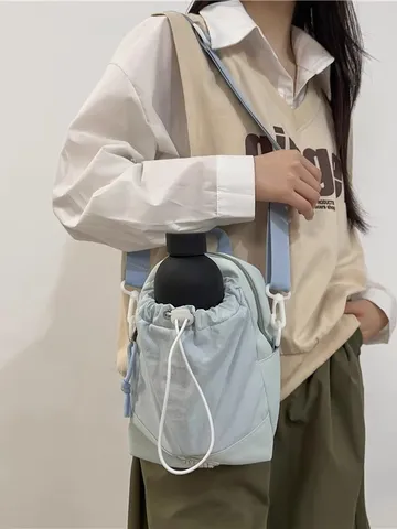 Nylon Water Bottle Bag Lightweight Phone Crossbody Purse Cute Drawstring Messenger Bag Sweet Shoulder Pouch Daily Casual Unisex Bags