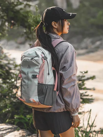 Professioneller Leichter Wanderrucksack Wasserdichtes Oxford-Gewebe Outdoor-Bergsport-Tasche Große Kapazität Unisex-Tagesrucksack