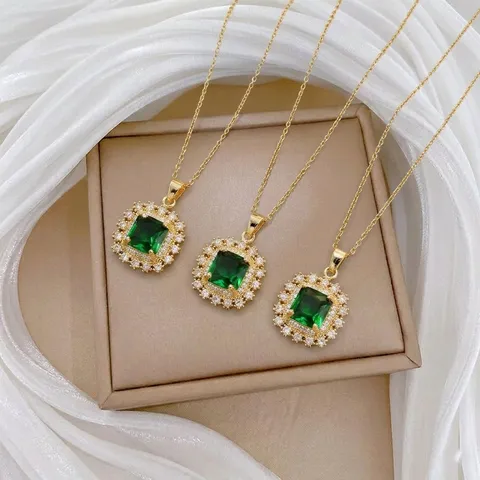 Vintage Smaragd Zirkonia Blume Anhänger Halskette Für Damen Titanstahl Gold Überzogene Halskette Elegante Eingelegte Kristall Halskette Schmuck Geschenk