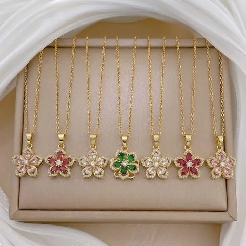 Elegante Titanstahl Kupfer Zirkonia Blume Anhänger Kette 18K Vergoldet Kleeblatt Schlüsselbein Kette Schmuck Für Damen