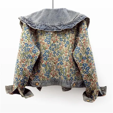 Damen Kurze Jeansjacke Vintage Floral Jacquard Puppenkragen Einreihig Langarm Lässige Oberbekleidung