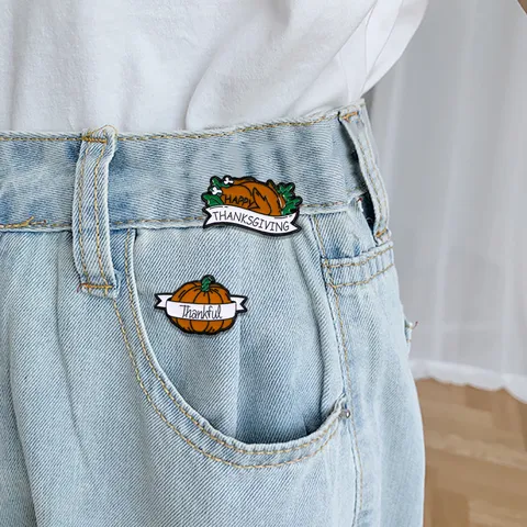 Thanksgiving Enamel Turkey Pumpkin Brooch Pin Alloy Thanksgiving Day Badge For Clothes Bag Holiday Gift For Women Men