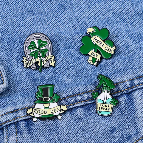 Spilla Irlandese di San Patrizio in Lega Verde Folletto Ferro di Cavallo Quadrifoglio Spilla Smaltata Gioielli di Festa