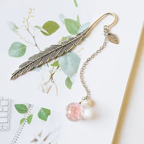 Metal Feather Bookmark With Dried Flower Glass Ball Pendant Vintage Bookmark For Student Reading Office Stationery Gift
