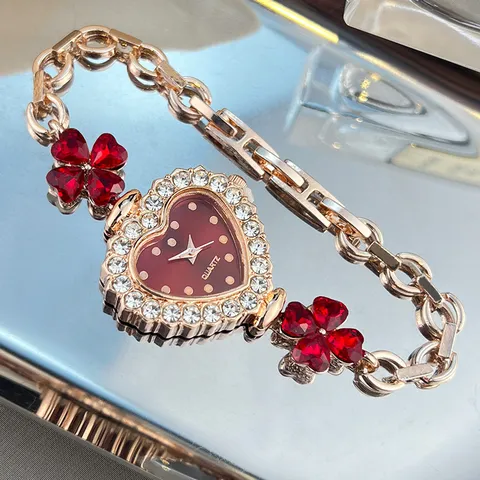 Women Fashion Heart Shaped Rhinestone Bracelet Watch Four-Leaf Clover Inlaid Quartz Ladies Wristwatch Luxury Jewelry Hand Chain Watch