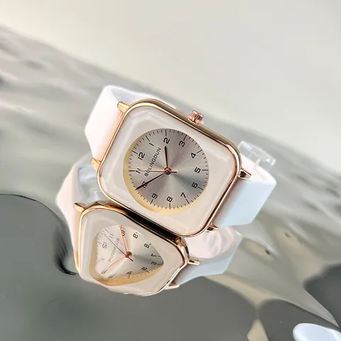 Women's Square Quartz Watch Minimalist Silicone Strap Digital Dial Wristwatch Fashion Rectangular Alloy Case Watch