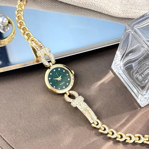 Mode Luxus Legierung Strass Armband Uhr Für Damen Quarz Sternenhimmel Kettenglied Elegante Armbanduhr Eleganz Party Schmuck Armbanduhr Geschenk