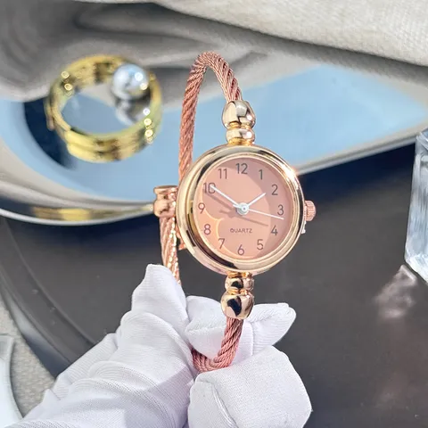 Damen Minimalistisch Vintage Armreif Uhr Gedrehtes Kabel Offene Manschette Armbanduhr Damen Quarzuhr Schmuck Geschenk