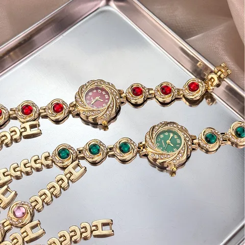 Damen Luxus Nische Sonnenblume Quarzuhr Legierung Strass Künstlicher Chalzedon Armbanduhr Mode Analoge Uhr Schmuck Geschenk