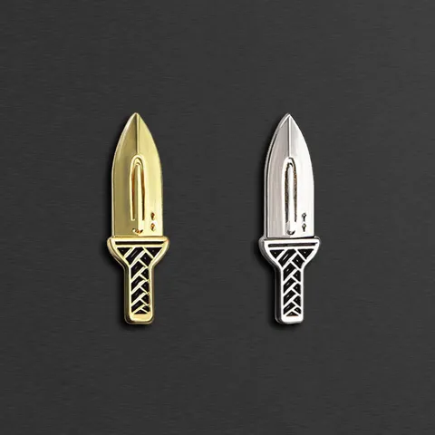 Vintage Alloy Dagger Brooch Drip Oil Dagger Shape Pins For Clothing Decoration Anti-Exposure Badge For Men Women Gift