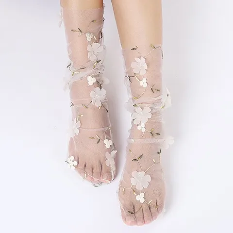 Women Summer Ultra-Thin Transparent Mesh Socks Floral Embroidery Lolita Slouch Socks Breathable Sheer Fashion Hosiery