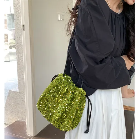 Sac Seau à Paillettes pour Femmes Sac Bandoulière Souple Plissé à Cordon Sac à Main Brillant Mode Quotidienne