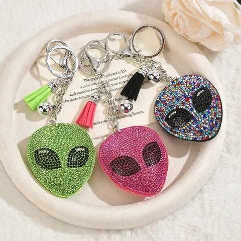 Legierung Strass Alien Totenkopf Schlüsselanhänger Mit Polyester Quaste Trendiger Glänzender Kristall Tasche Charm Anhänger Für Geschenk Auto Schlüsselring Zubehör