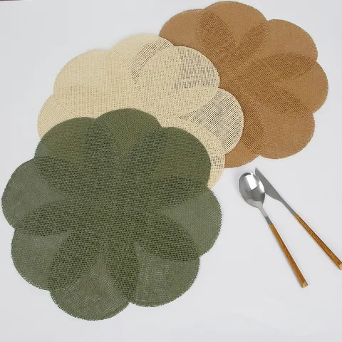 Modern Woven Paper Placemat Petal Shaped Patchwork Table Mat Heat Insulating Pot Bowl Cup Coaster Table Decoration For Kitchen Dining