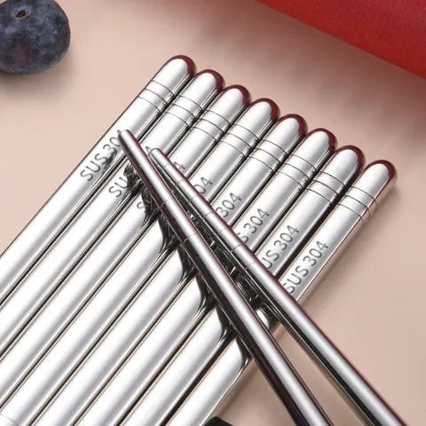 Bacchette In Metallo Di Acciaio Inossidabile Resistenti Al Calore Antiscottatura Con Design A Strisce Antiscivolo Per Cucina
