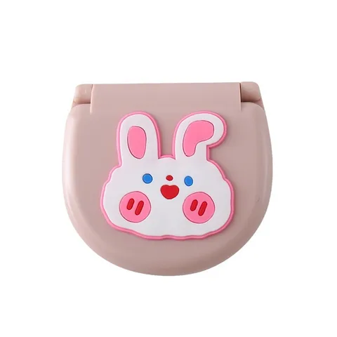 Mignonne Mini Boîte à Couture de Dessin Animé Portable Voyage Dortoir Ménage Aiguille Fil Boîte de Rangement Créative Multi-style Kit Pratique