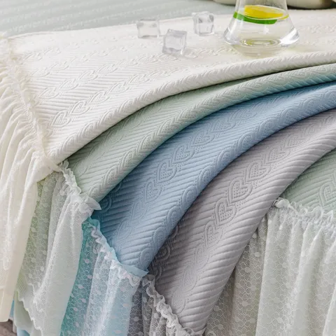 Summer Ice Silk Sofa Cover Cooling Knitted Sofa Mat Non-Slip Sofa Towel With Lace Skirt Heart Pattern Sofa Protectors For Living Room