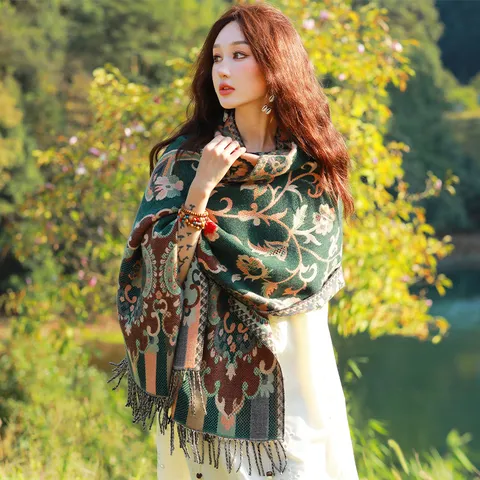 Ethischer Stil Jacquard Quasten Schal Damen Winter Warm Kerngesponnenes Garn Shawl Vintage Blumen Reise Foto